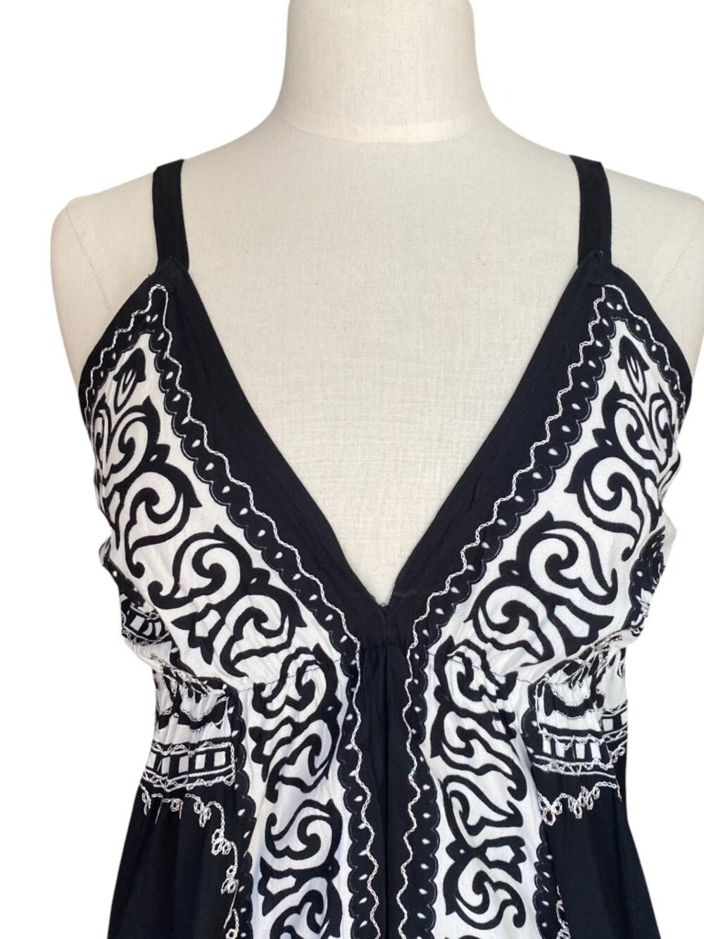 Vintage Advance Apparels Scroll Print Handkerchief Hem Dress Black White Y2K-OS - Picture 2 of 13